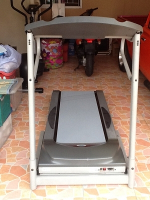 ขายลู่วิ่งไฟฟ้าhorizon OmegaและElliptical cross trainer Infiniti fitness systems