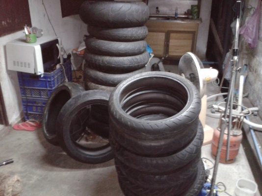 ยางบิ๊กไบท์มือ2สภาพดีราคาถูกมีหลายขนาด