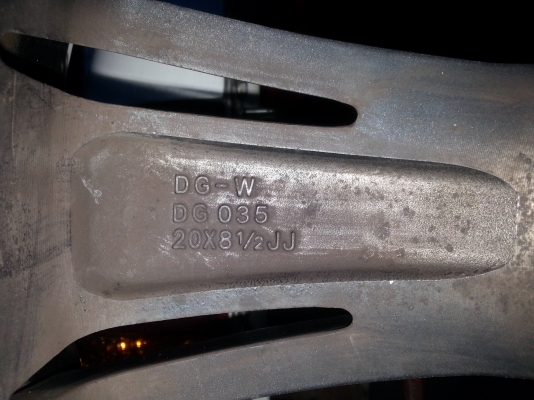 majesta20&times;8.5"ราคา4500บาท