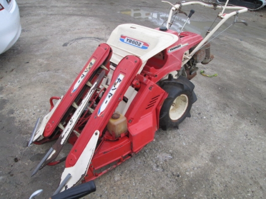 รหัส:13001254รถเกี่ยวข้าวเดินตามใช้เครื่องG35ขนาด4.5PS.ที่ตัด2แถวเกี่ยวง่ายคล่องตัวสภาพสวย