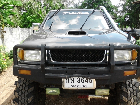 ขายโฟลวิล isuzu 4 ประตู คานแข็ง