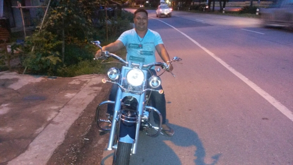 (ลดราคา 145,000)ขายsteed400 แต่งฮาเล่ ของแต่งรอบคัน (มีคลิปประกอบการตัดสินใจครับ)