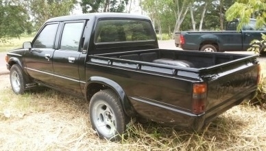 TOYOTA HILUX HERO 2.4D 4Dr ปี 33 รถสวยสภาพดีสีสันบางเดิมทั้งคัน เครื่องแห้งแรงดีไม่มีเยิ้ม ภายในเก๋งสวยหรูครบพร้อม แอร์เย็น ภายนอกสวยกระบะไม่มีผุ ช่วงล่างแน่นคัชซีสวยเดิมๆไม่มีผุ ยางสภาพดี 4 เส้นประมาณ 70\% พร้อมใช้งาน เอกสารทะเบียนครบพร้อมโอน ราคาต่อรองได