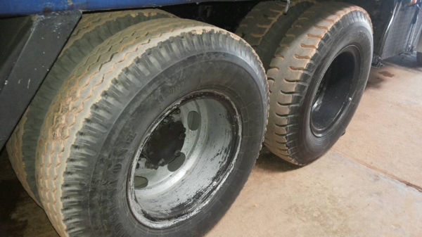 ขายรถ 12 ล้อรั้ว ISUZU ROCKY 195 แรงม้า กระบะเหล็กยาว 7.20 เมตร ราคา 1000000