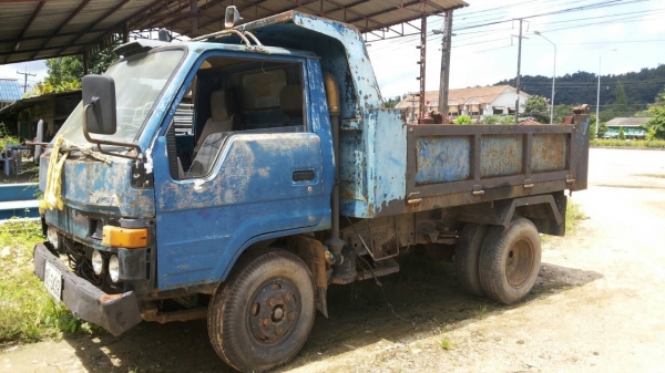 ขายรถ 6 ล้อดัมพ์ TOYOTA DAINA200 BU61 เครื่อง 11B 100 แรงม้า ไม่มีทะเบียน ราคา 120000