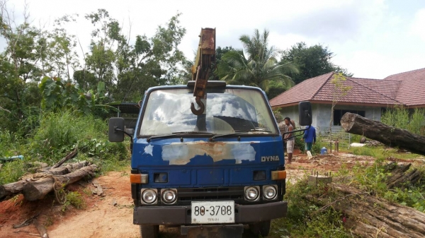 ขายรถ 6 ล้อติดเครน TOYOTA DAINY 200 เครื่อง 11B 100 แรงม้าติดเครน TANADO 2 ตัน ทะเบียนพร้อม ราคา 200000