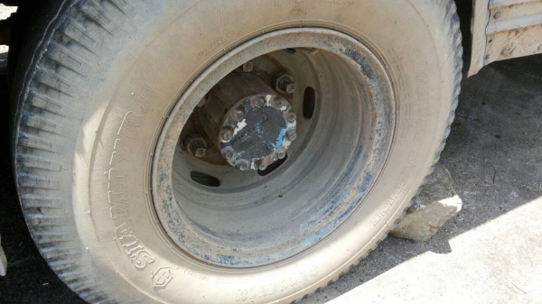 ขายรถบัสพัดลม HINO เครื่อง EH700 168 แรงม้า 32 ที่นั่ง ราคา 250000