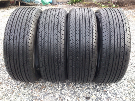 ขายยาง MAXXIS 215/60R16  ยางปี10 ดอกลึกเท่ากันสวยๆ(ไม่มีปะ) จำนวน 4 เส้น