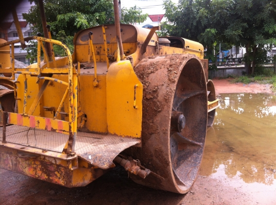 ขายด่วนรถบด3ล้อเหล็ก SAKAI KD10 ตามสภาพ รถใช้งานอยู่ครับ เอกสารแจ้งจำหน่าย