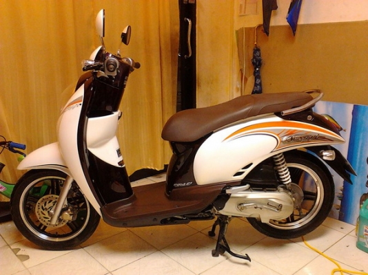 ขาย Scoopy-i ลายคลาสสิค(ล้อแม็กซ์VIP) หัวฉีดประหยัดน้ำมัน สวยๆครับ