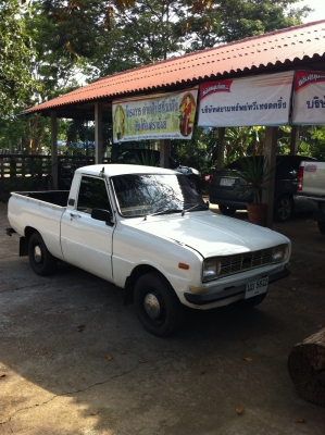 ขาย mazda 1000 4ขอ เครื่องเดิม เกียร์คอ พร้อมโอน ดอนเมืองครับ