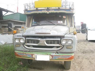 ขายสิบล้อหัวยาวเพลาเดียวดั้มพ์พื้นเรียบ เครื่อง J 160 แรง โทร 088-4501277