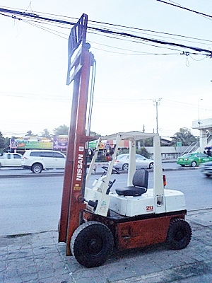 ขายรถยกนิสสัน 2 ตัน เครื่องดีเซล กระบอกคู่ เสาสูง 3 เมตร พวงมาลัยเพาเว่อร์ สีเดิมจากนอก นำเข้าจากญี่ปุ่น ใช้งานได้ทันที ขายรถยกนิสสัน 2 ตัน เครื่องดีเซล กระบอกคู่ เสาสูง 3 เมตร พวงมาลัยเพาเว่อร์ สีเดิมจากนอก นำเข้าจากญี่ปุ่น ใช้งานได้ทันที