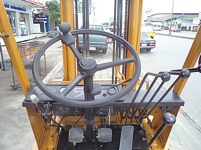 ขายรถยกโคมัสสึ 1.5 ตัน รุ่น14 เครื่องเบนซิน งาสไลด์ซ้าย-ขวา กระบอกคู่ เสาสูง 3 เมตร ยางตันใหม่ พวงมาลัยเพาเว่อร์ สีเดิมจากนอก นำเข้าจากญี่ปุ่น ใช้งานได้ทันที ขายรถยกโคมัสสึ 1.5 ตัน รุ่น14 เครื่องเบนซิน งาสไลด์ซ้าย-ขวา กระบอกคู่ เสาสูง 3 เมตร ยางตันใหม่ พวงมาลัยเพาเว่อร์ สีเดิมจากนอก นำเข้าจากญี่ปุ่น ใช้งานได้ทันที