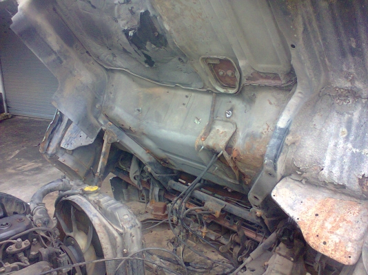 (ของถูกมาแล้ว)ขาย Isuzu (ประกอบ) เครื่องดี แชชซีดี ยาว 5 เมตร  เครื่อง 4BE1ภายในไม่โทรมครับ