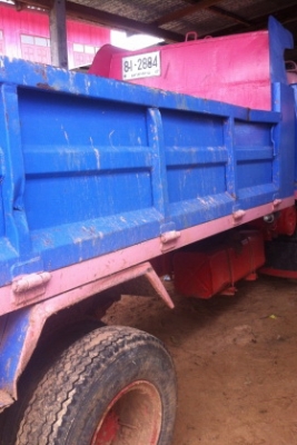 ขายรถหกล้อดั้ม