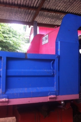 ขายรถหกล้อดั้ม