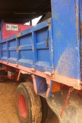 ขายรถหกล้อดั้ม