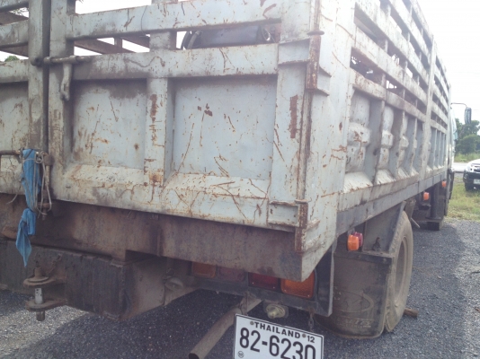 ขายหกล้อฮีโน่ 3hติดเครน  รถพร้อมใช้