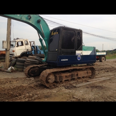 ขาย KOMATSU 100-5 รถสภาพดี พร้อมใช้งาน มีแอร์พร้อม ช่วงล่างใหม่ทั้งหมด ลอนเลอร์ใหม่ ใบแทรกเต็ม มีเอกสารใบอินวอย ราคาต่อรองได้