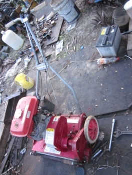 ขาย- เครื่องตัดหญ้า แบบตัดกรีน BRARONESS มือสองเก่าญี่ปุ่น สภาพเดิม ไม่เคยใช้ในเมืองไทย พร้อมใช้งาน เครื่องยนต์