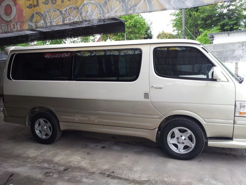 รถตู้ GRAND WAGON สภาพดีมาก สวยเดิมเนียน