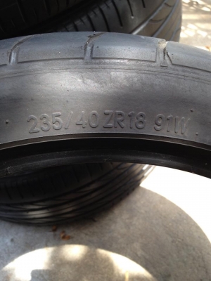 ขายยางNITTO NT 555  235-40-18 ดอกหนา1คู่ถูกๆ