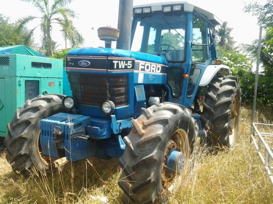 ขายรถไถ Ford Tw 5