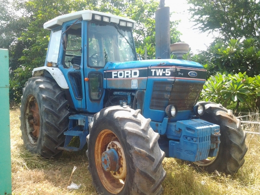 ขายรถไถ Ford Tw 5