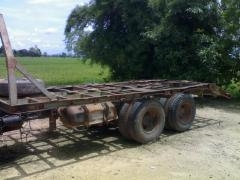 ขาย KOMATSU PC200-3คู่กับเทเลอร์ NISSAN UD  CW30M 230แรงม้า 2เพลา สภาพสวยพร้อมใช้ ติดต่อได้ที่คุณ อ๊อฟ พิจิตร 086-737-9991