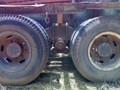 ขาย KOMATSU PC200-3คู่กับเทเลอร์ NISSAN UD  CW30M 230แรงม้า 2เพลา สภาพสวยพร้อมใช้ ติดต่อได้ที่คุณ อ๊อฟ พิจิตร 086-737-9991