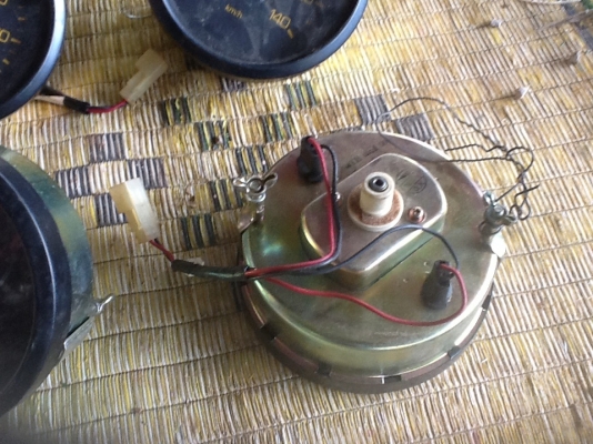 ขายครับไมล์ JCM  LOCKY FOSO ของใหม่เก่าเก็บราคาคู่ละ 500บาทจัดส่งทั่วไทยครับ