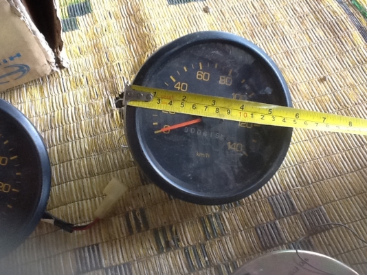 ขายครับไมล์ JCM  LOCKY FOSO ของใหม่เก่าเก็บราคาคู่ละ 500บาทจัดส่งทั่วไทยครับ