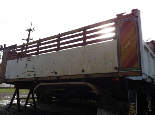 ขายกระบอกดั๊มพ์ 12 ตันพร้อมกระบะเหล็กยาว 6 เมตร