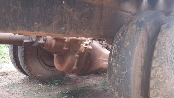 ขายด่วนไอ้หลงสิบปีดสองเพลาหางปลาขึ้น200สบาย FN527MA195แรง ซีเรี่ยน5200พร้อมใช้จัดแนนท์ได้โทร 0843923995