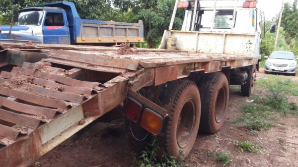 ขายด่วนไอ้หลงสิบปีดสองเพลาหางปลาขึ้น200สบาย FN527MA195แรง ซีเรี่ยน5200พร้อมใช้จัดแนนท์ได้โทร 0843923995