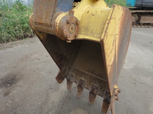 รถขุดดิน PC60-6-30001 สภาพสวย  รถนำเข้าจากญี่ปุ่น อยู่ระหว่างการเดินทางจะถึงไทยเร็ว ๆ นี้ (รูปถ่ายนี้เป็นรูปถ่ายเดิมจากญี่ปุ่น) โทร.081-373-0559