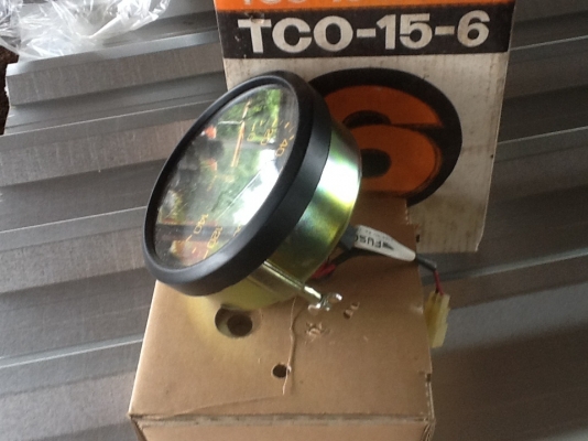 ขายครับไมล์ JCM  LOCKY FOSO ของใหม่เก่าเก็บราคาคู่ละ 500บาทจัดส่งทั่วไทยครับ