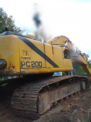 ขายรถแบคโฮ KOMATSU PC-200-6 ไฟฟ้ากล้องอยู่ เอกสารอิมวอย ราคาถูกๆ สนใจรีบจองด่วน