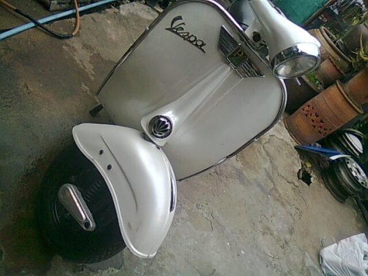 ขาย vespa คับราคาถูกๆ No Book สภาพพร้อมใช้..ขี่กลับได้เลย