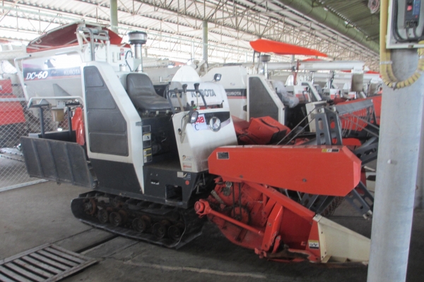 มาแล้ว รถเกี่ยวข้าว KUBOTA DC60 PLUS สภาพพร้อมใช้