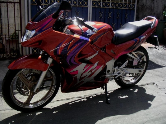 ต้องการซื้อ Honda FSX 150