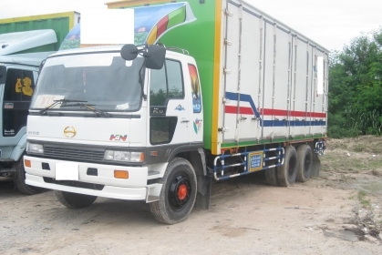 ขาย 3H สิบล้อเพลาเดียวตู้สิบบาน สวยพร้อมใช้ 088-4501277