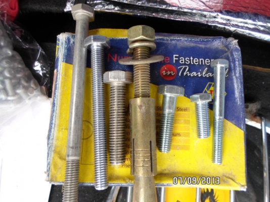 ขายน๊อต เกรด A จำนวนมาก