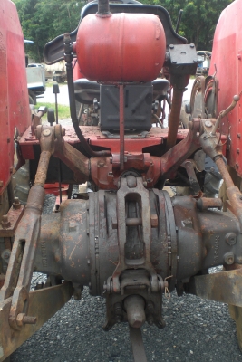ขายรถไถ Massey Ferguson 390 ขายรถไถ Massey Ferguson 390