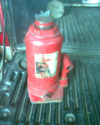 แม่แรง 32 ตัน ตัวใหญ่