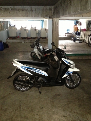 ขาย honda คลิก คอมบายเบรคแท้ ปี50 สีขาว สภาพเดิมๆ ขาย honda คลิก คอมบายเบรคแท้ ปี50 สีขาว สภาพเดิมๆ