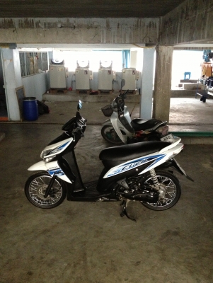 ขาย honda คลิก คอมบายเบรคแท้ ปี50 สีขาว สภาพเดิมๆ ขาย honda คลิก คอมบายเบรคแท้ ปี50 สีขาว สภาพเดิมๆ