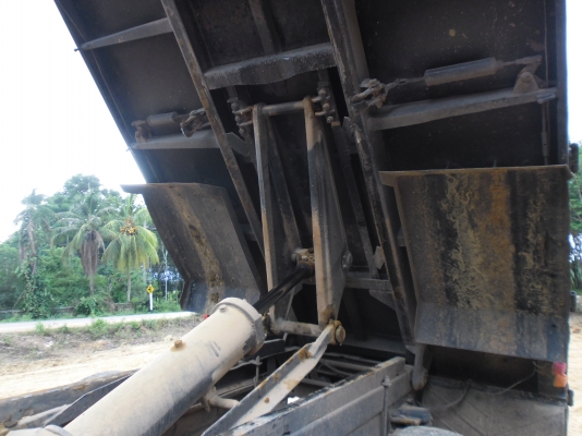 ขายหกหัวยาวดั้ม เครื่องอีซุสุ 165 แรงม้า ราคา 415000