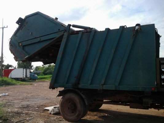 ขาย Nissan 6 ล้อ ปี1996 รถขนขยะ พร้อมใช้งาน